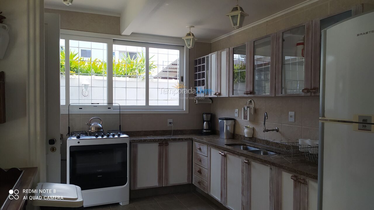 House for vacation rental in Florianopolis (Canasvieiras)