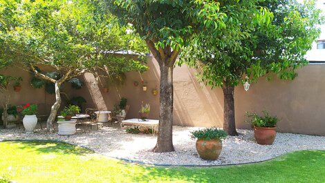 GUARANTEE EXCELLENT VACATION BEAUTIFUL HOUSE NEAR BEACH CENTRO CANASVIEIRAS