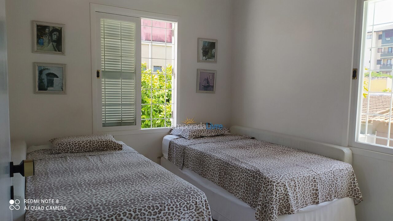 House for vacation rental in Florianopolis (Canasvieiras)