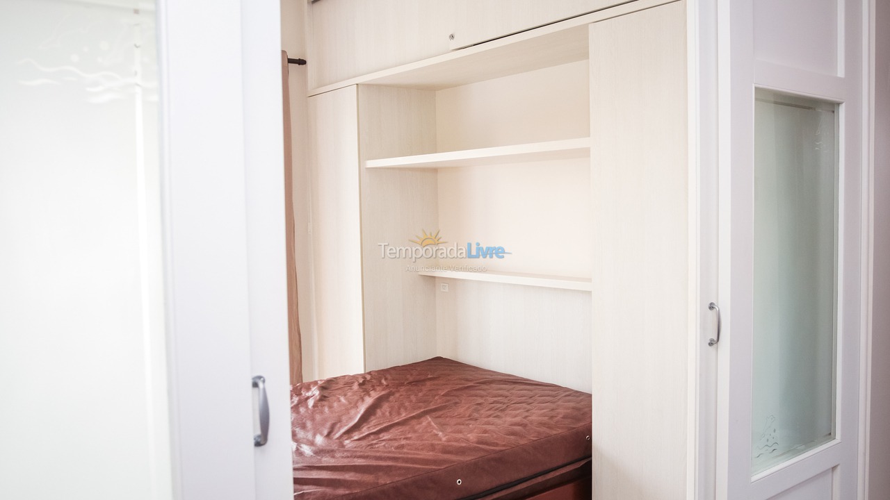 Apartamento para aluguel de temporada em Ubatuba (Praia Grande)