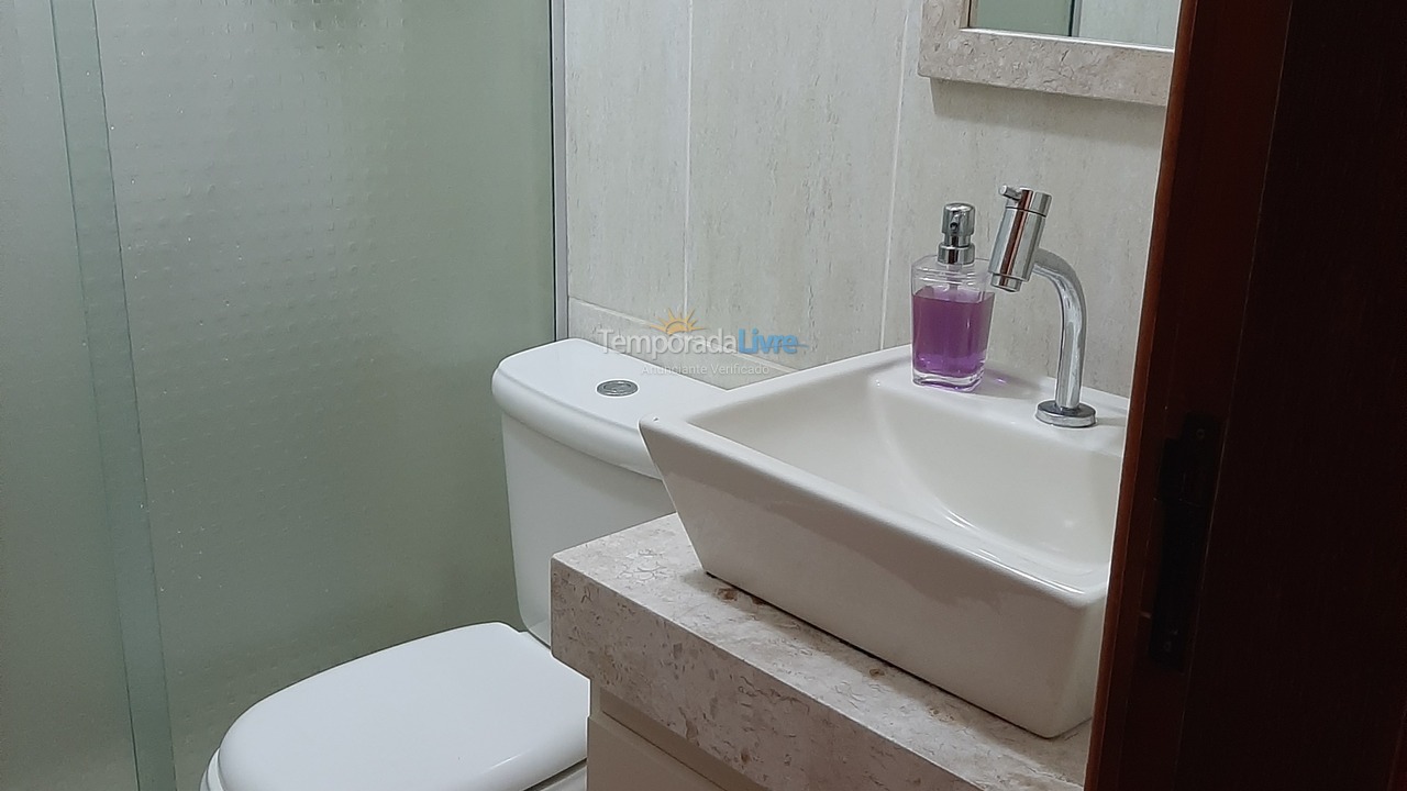 Casa para aluguel de temporada em Guarujá (Pitangueiras)