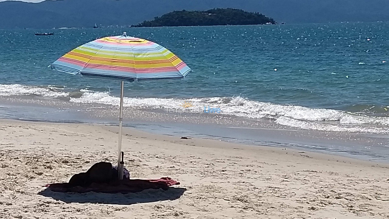 Apartamento para aluguel de temporada em Florianópolis (Cachoeira do Bom Jesus)