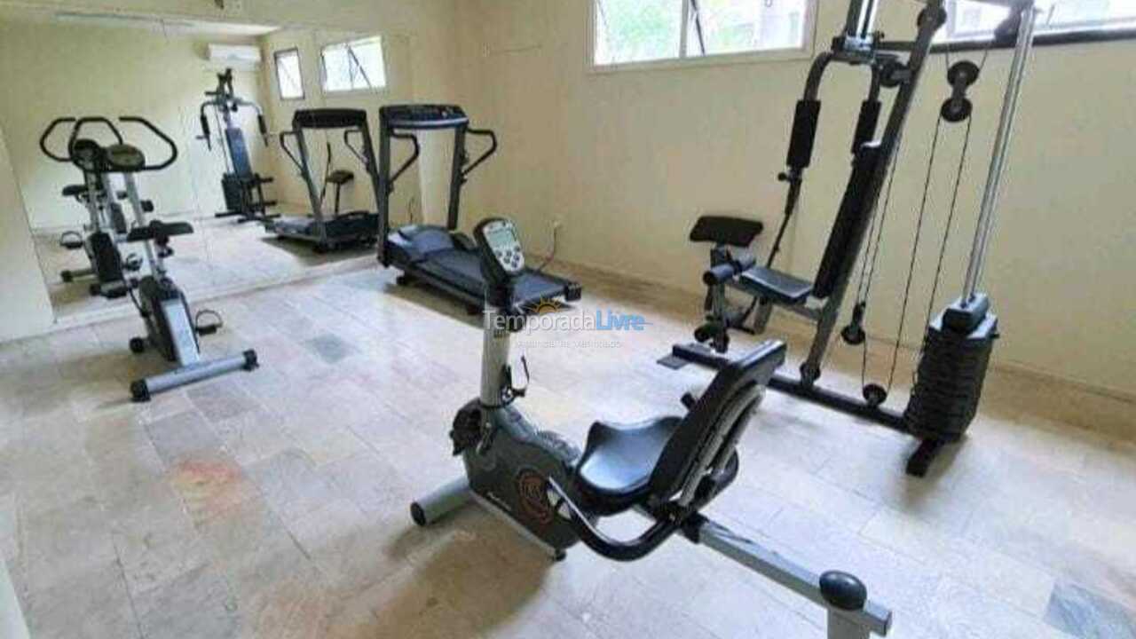 Apartamento para aluguel de temporada em Florianópolis (Praia Brava)