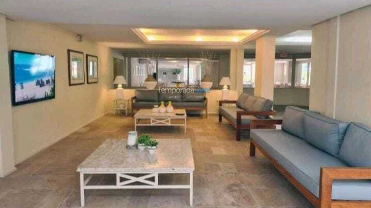 Apartamento para aluguel de temporada em Florianópolis (Praia Brava)