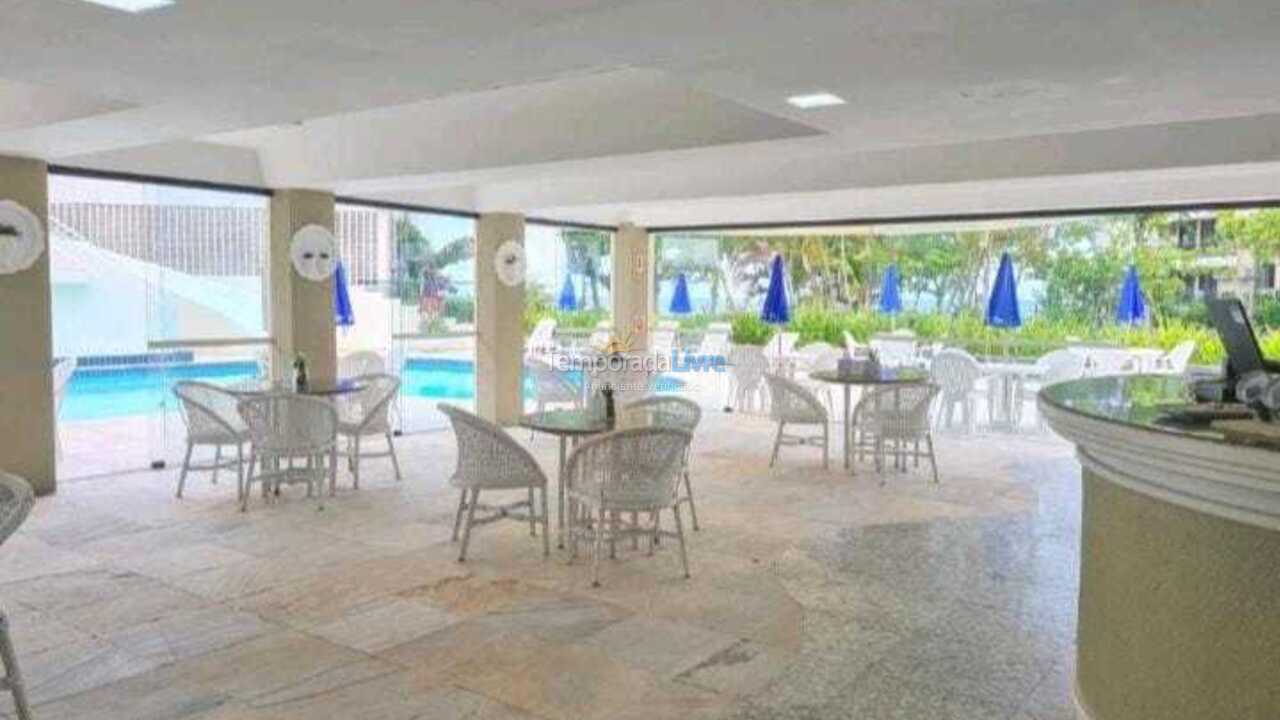 Apartamento para aluguel de temporada em Florianópolis (Praia Brava)