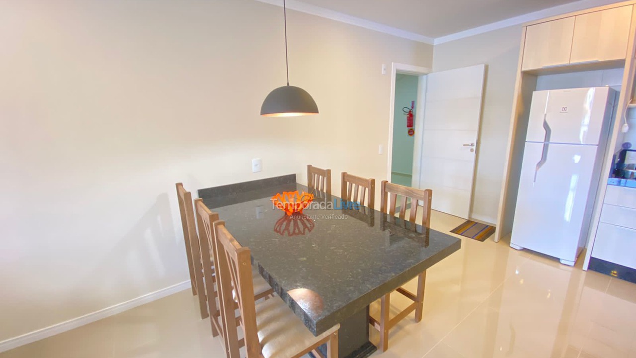 Apartment for vacation rental in Bombinhas (Praia de Bombinhas)