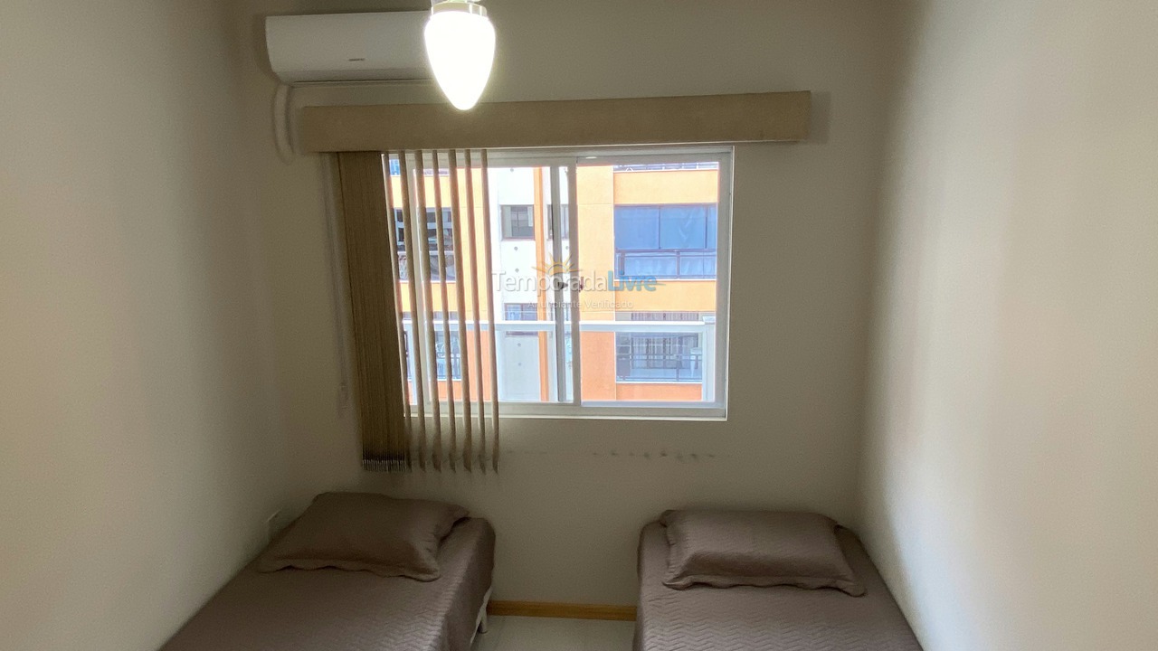 Apartment for vacation rental in Itapema (Meia Praia)