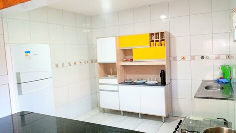 Cozinha toda mobiliada!!! tudo que você precisa