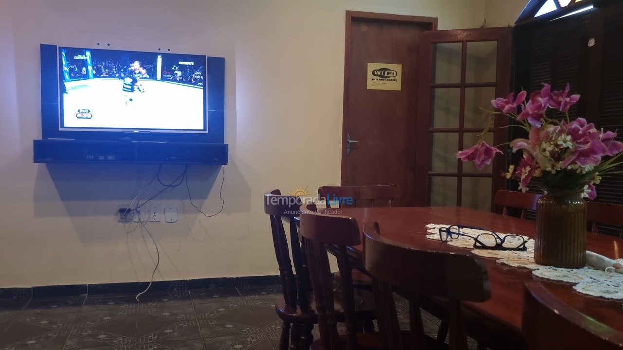 Casa para aluguel de temporada em Cabo Frio (Unamar)