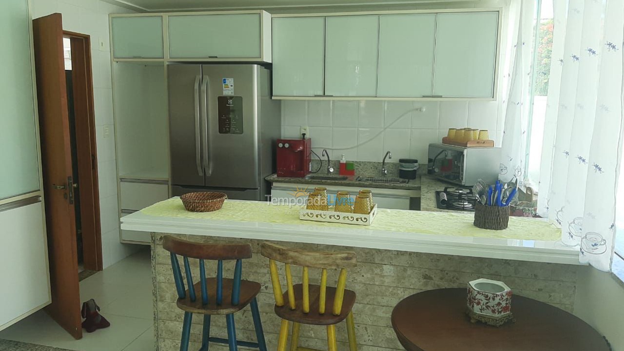 Casa para aluguel de temporada em Camaçari (Praia de Guarajuba)