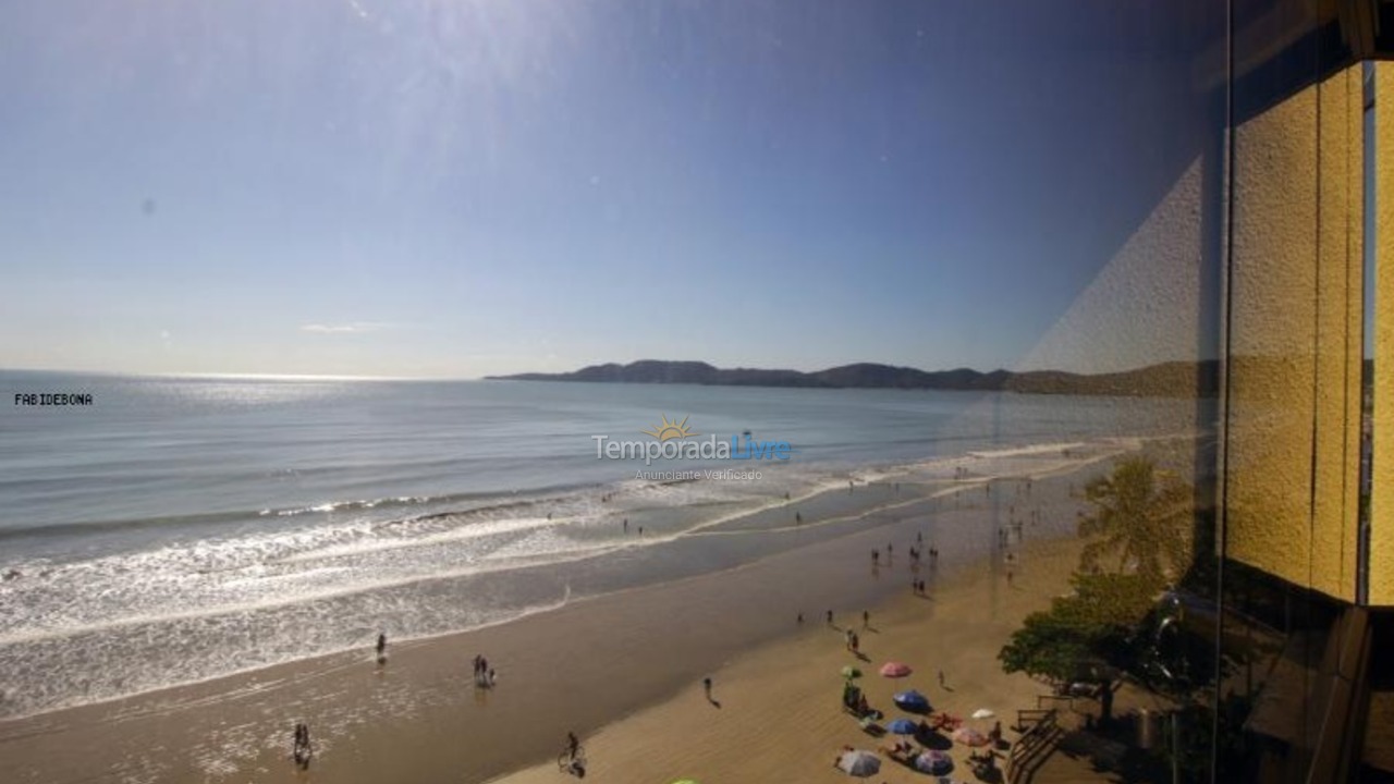 Apartment for vacation rental in Itapema (Meia Praia)