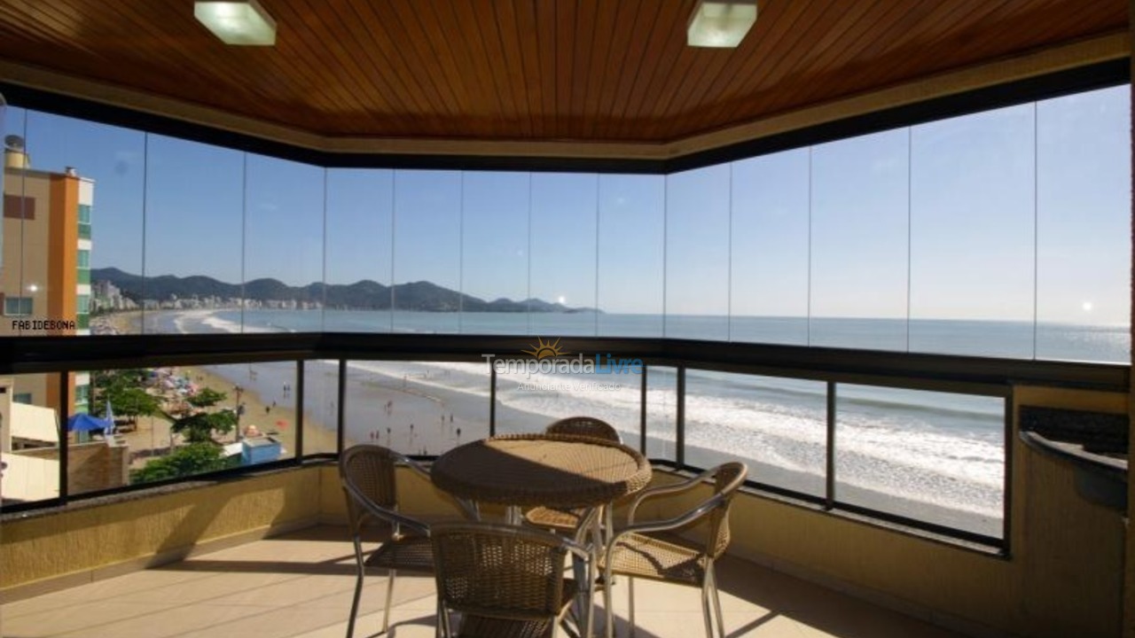 Apartment for vacation rental in Itapema (Meia Praia)