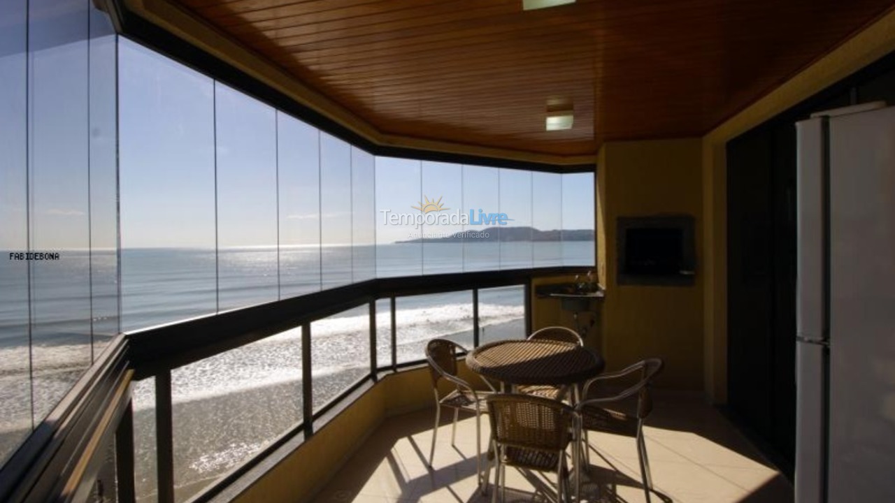 Apartment for vacation rental in Itapema (Meia Praia)