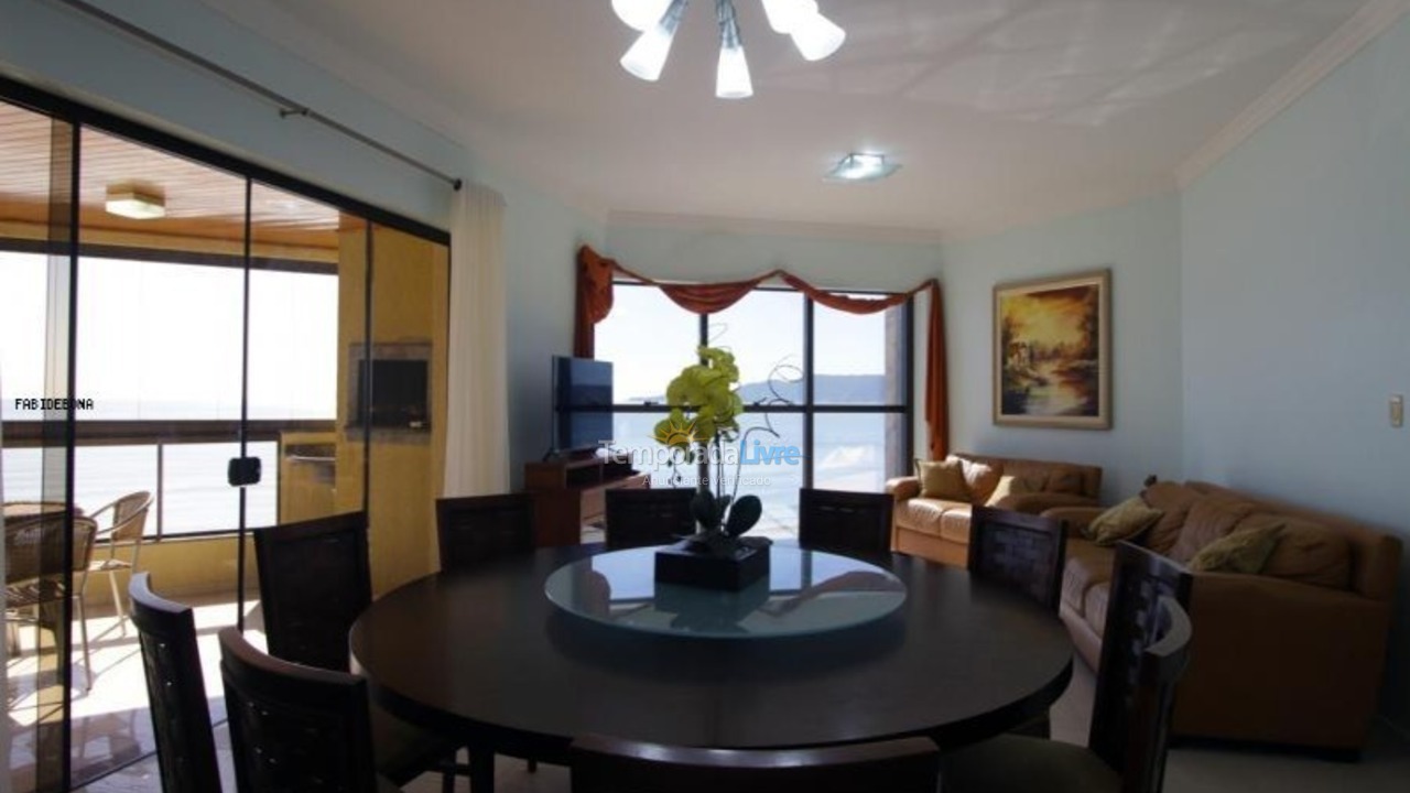 Apartment for vacation rental in Itapema (Meia Praia)