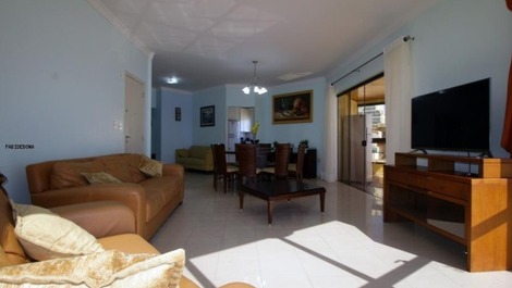 ́ ONLY THE SEA IN FRONT OF YOU!