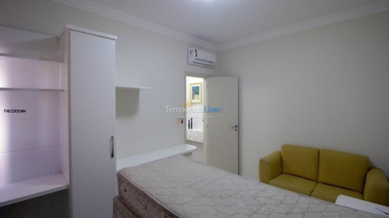 Apartment for vacation rental in Itapema (Meia Praia)