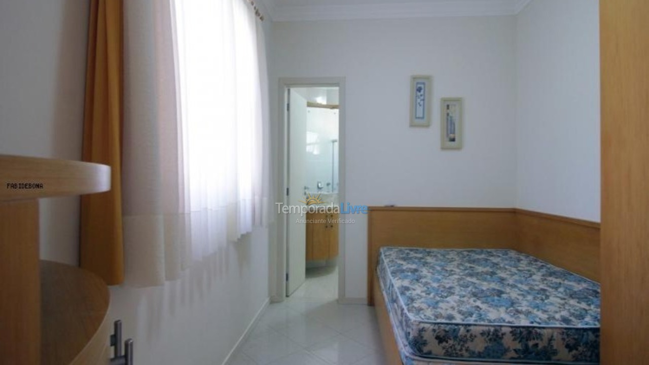 Apartment for vacation rental in Itapema (Meia Praia)