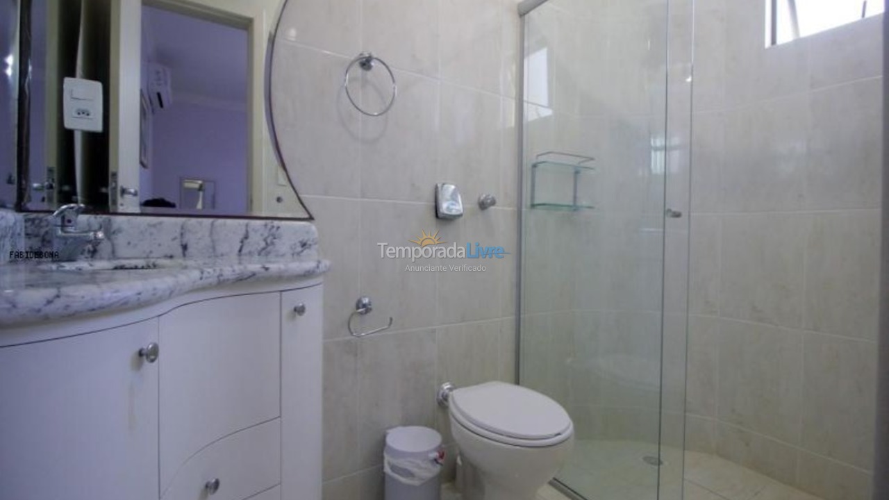 Apartment for vacation rental in Itapema (Meia Praia)