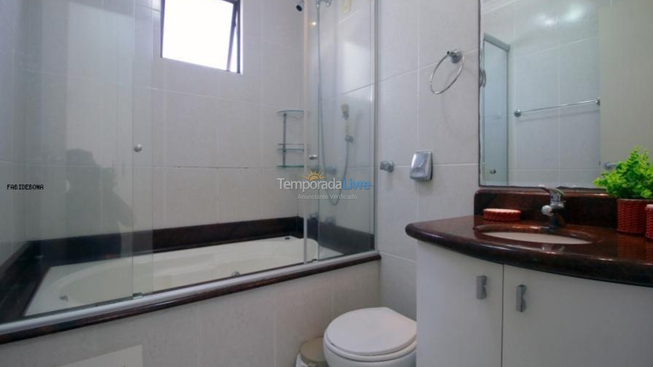 Apartment for vacation rental in Itapema (Meia Praia)