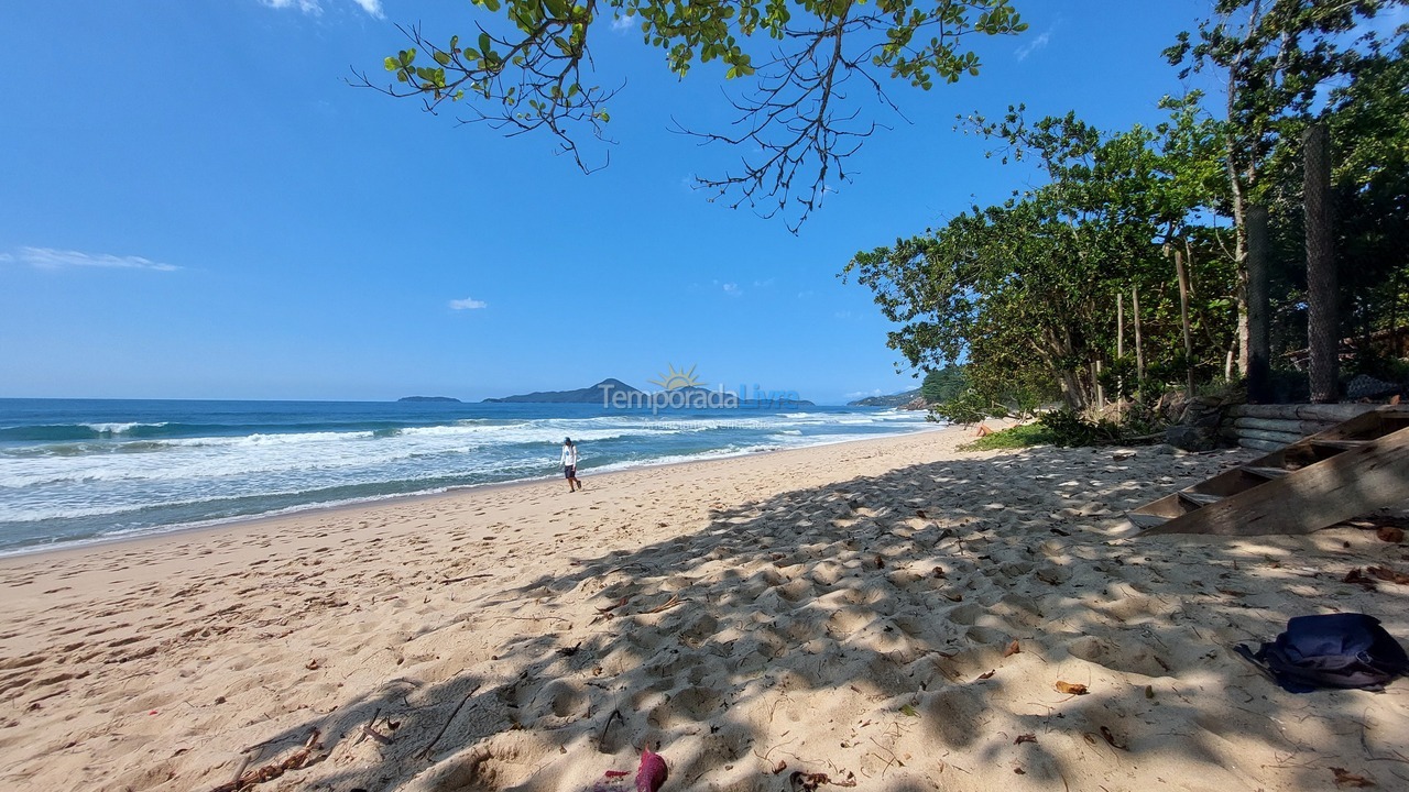 Apartamento para aluguel de temporada em Ubatuba (Itaguá)