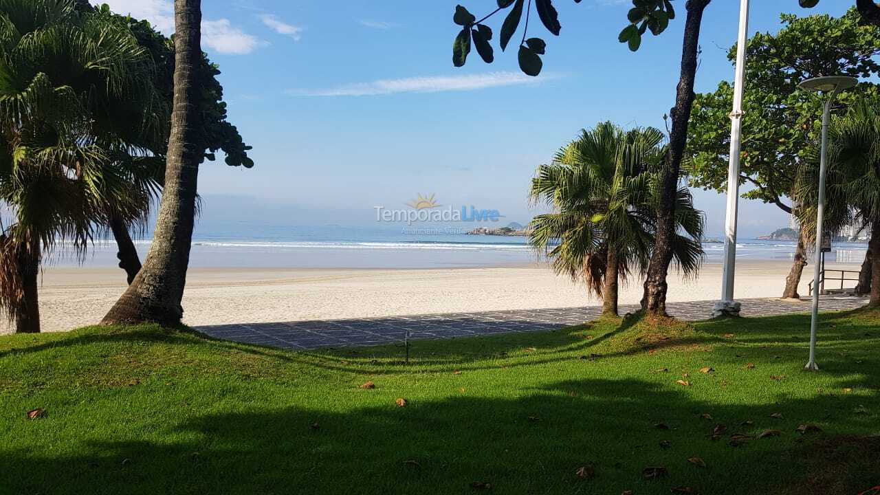 Apartamento para aluguel de temporada em Guarujá (Pitangueiras)