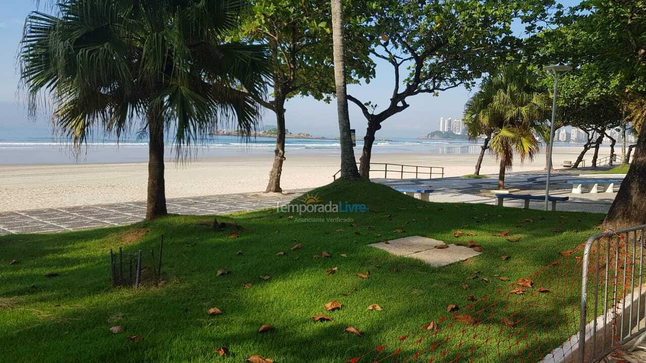 Apartamento para aluguel de temporada em Guarujá (Pitangueiras)