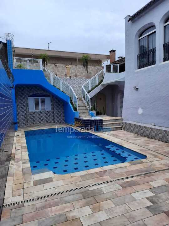 Casa para aluguel de temporada em Guarujá (Praia do Pernambuco)