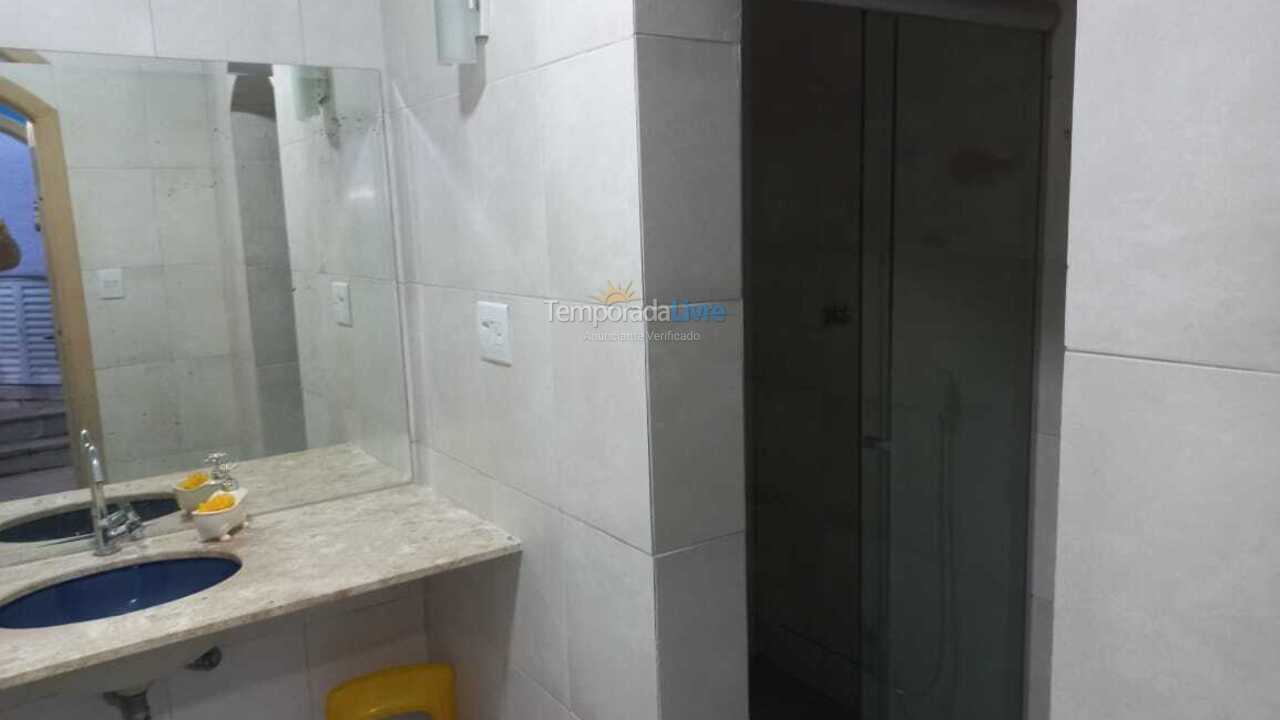 Casa para aluguel de temporada em Guarujá (Praia do Pernambuco)