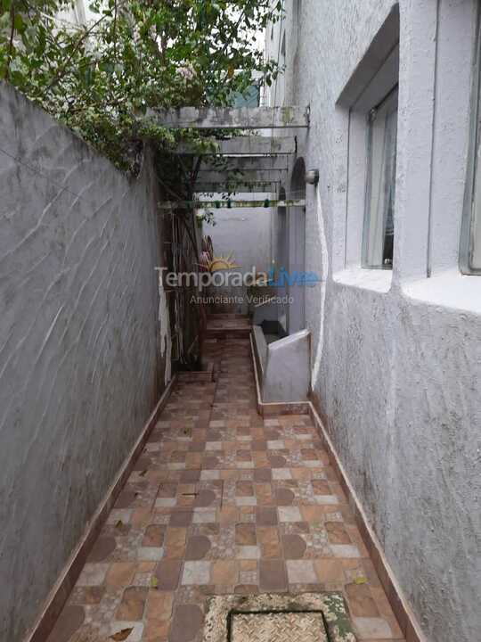 Casa para aluguel de temporada em Guarujá (Praia do Pernambuco)