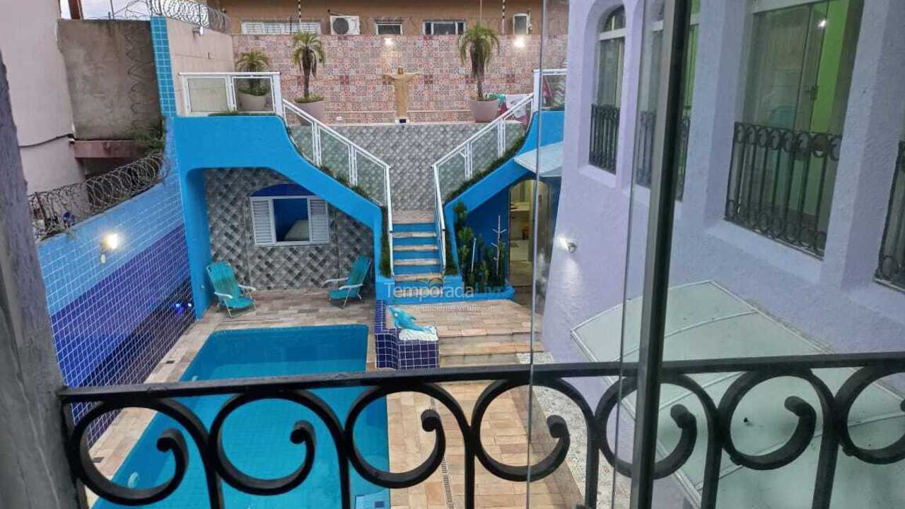 Casa para aluguel de temporada em Guarujá (Praia do Pernambuco)