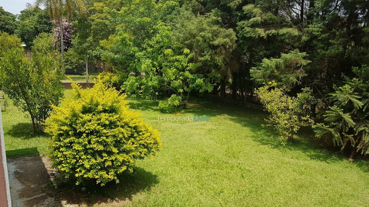 Granja para alquiler de vacaciones em Araçoiaba da Serra (Jd Colonial 1)