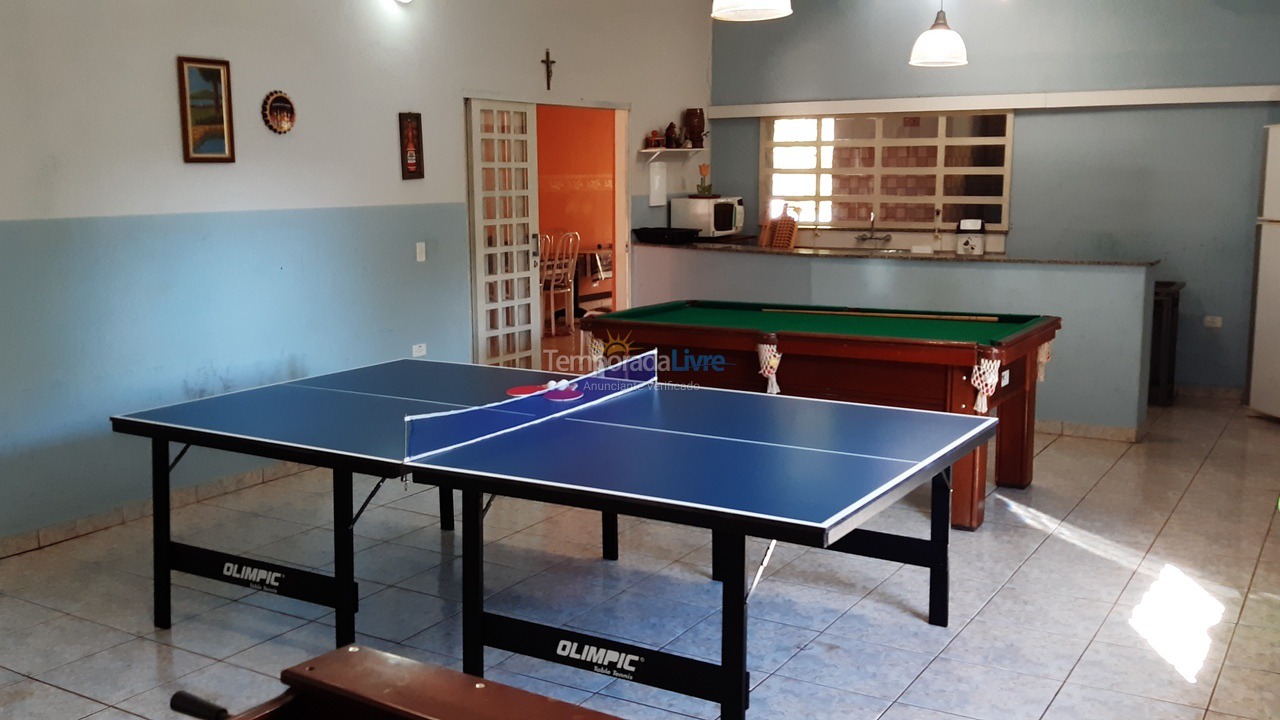 Granja para alquiler de vacaciones em Araçoiaba da Serra (Jd Colonial 1)