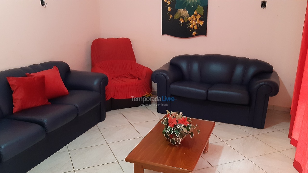 Granja para alquiler de vacaciones em Araçoiaba da Serra (Jd Colonial 1)