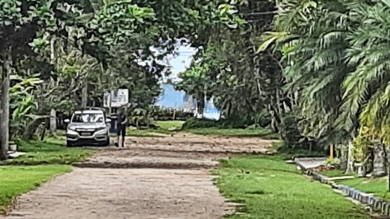 Casa para alquiler de vacaciones em Ubatuba (Praia do Lázaro)