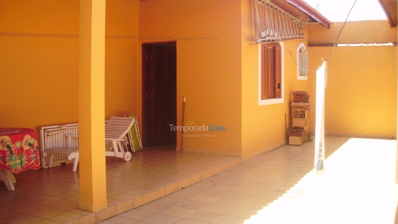 Casa para aluguel de temporada em Peruíbe (Estancia São José)