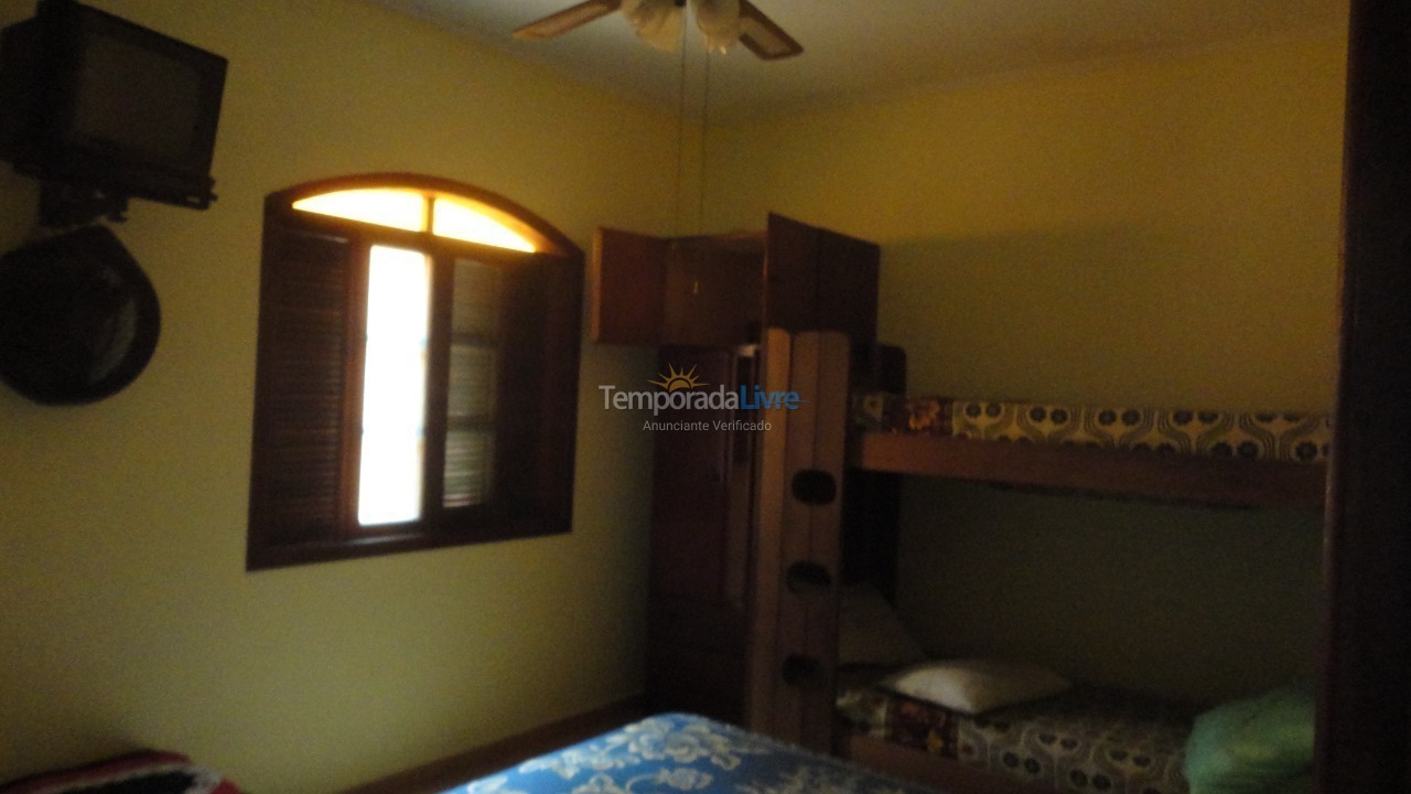 Casa para aluguel de temporada em Peruíbe (Estancia São José)