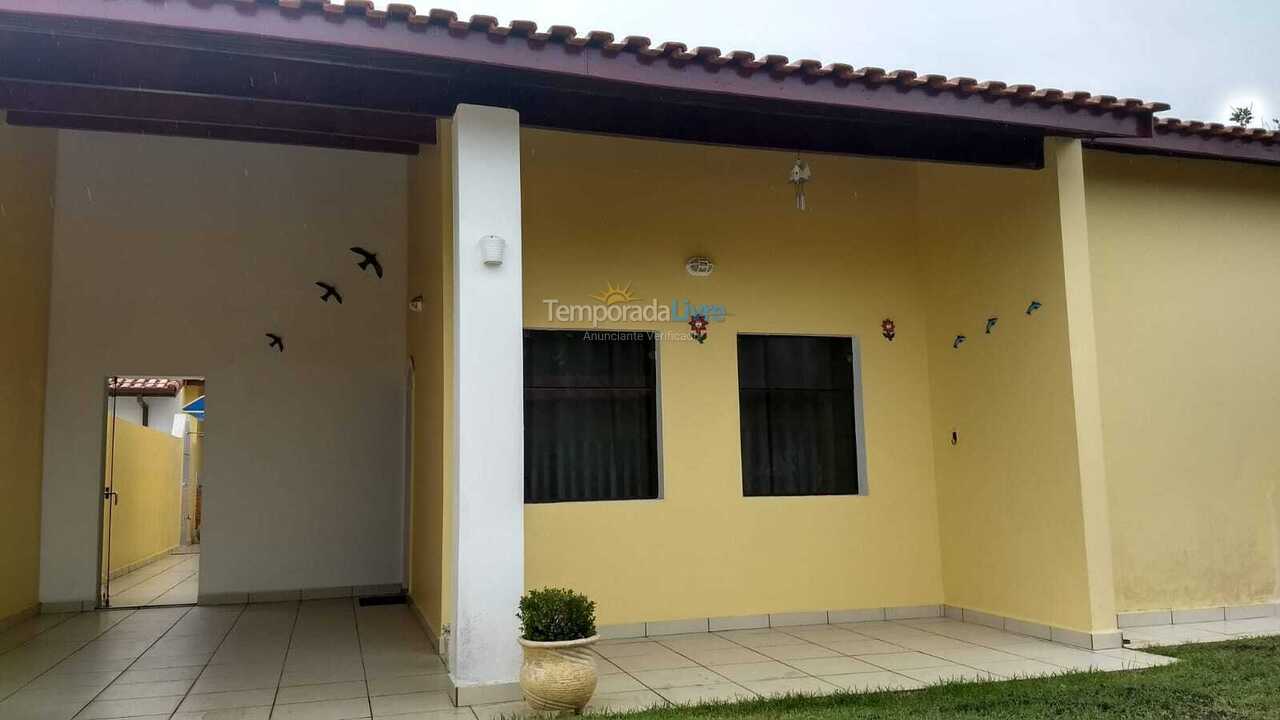 Casa para aluguel de temporada em Peruíbe (Estancia São José)