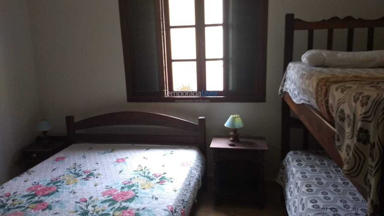 Casa para aluguel de temporada em Peruíbe (Estancia São José)