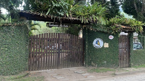 Entrada do condomínio