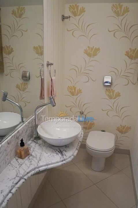 Casa para aluguel de temporada em Florianopolis (Jurerê Internacional)