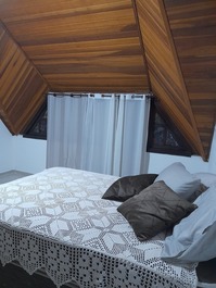 Large and comfortable house 700 meters from the Botanical Garden in Curitiba.