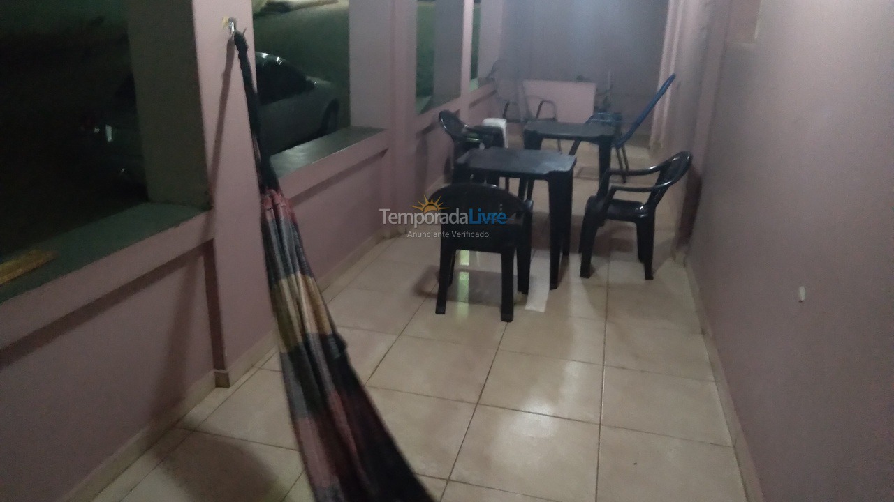 Casa para aluguel de temporada em São João Batista do Glória (Centro)