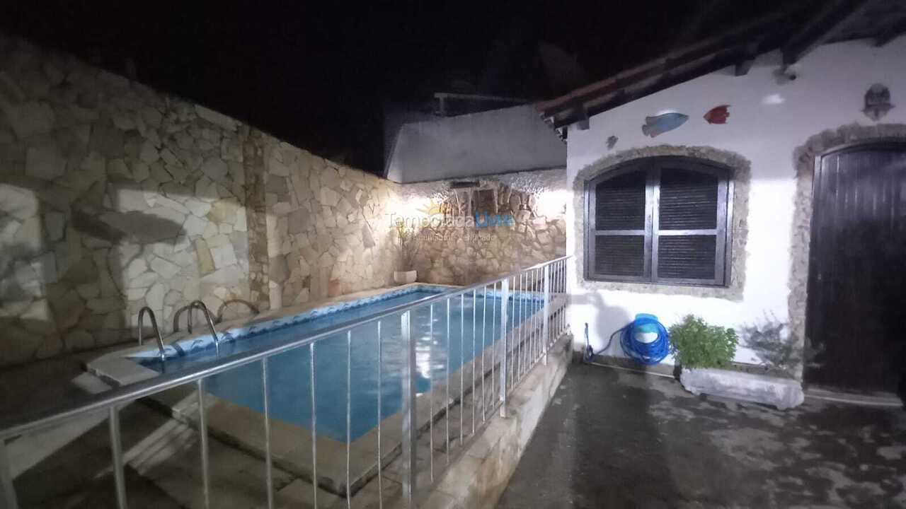 Casa para aluguel de temporada em Arraial do Cabo (Praia dos Anjos)