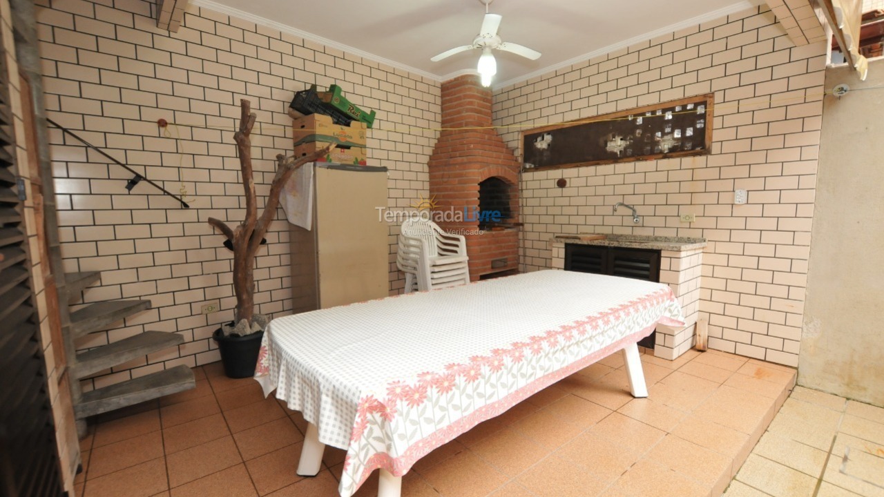 House for vacation rental in Praia Grande (Aviação)