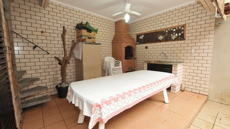 House in Aviação 100mts from the beach