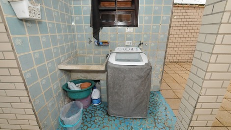 House in Aviação 100mts from the beach