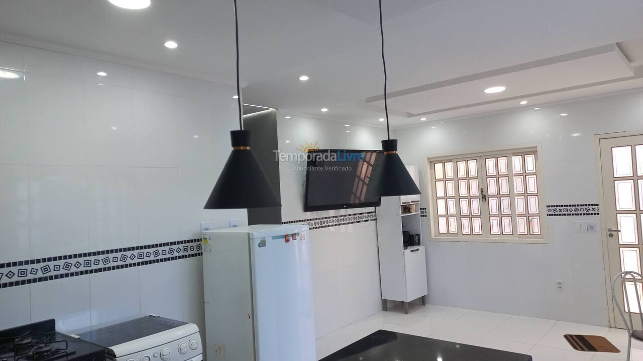 Casa para aluguel de temporada em Cabo Frio (Unamar)