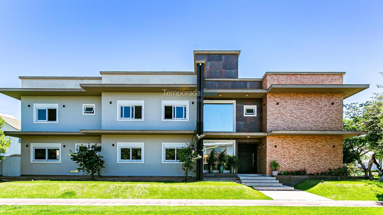 Casa para alquiler de vacaciones em Florianopolis (Jurerê Internacional)