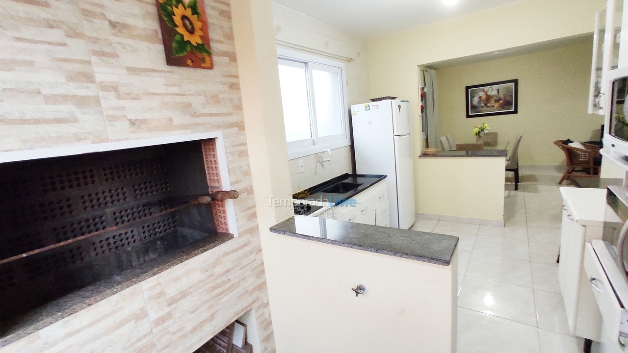 Apartamento para aluguel de temporada em Capão da Canoa (Centro)