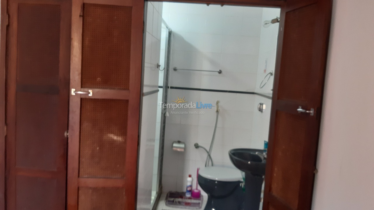 Apartamento para aluguel de temporada em Cabo Frio (Praia do Forte)